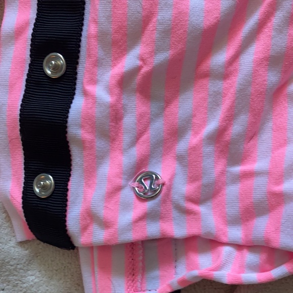 Lululemon vinyasa wrap - Picture 2 of 2